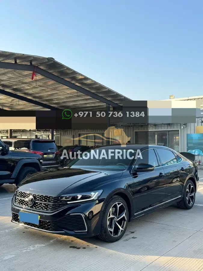 2025 Volkswagen Passat 2.0T 220HP L4 7DCT